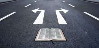 O Evangelho é de esquerda ou de direita?