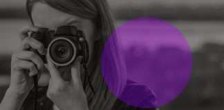 366: Turn COMUNICAÇÃO upside down