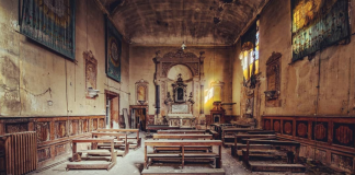 Nós nunca devemos celebrar a divisão das igrejas!