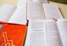 396: Tradução da Bíblia para povos minoritários