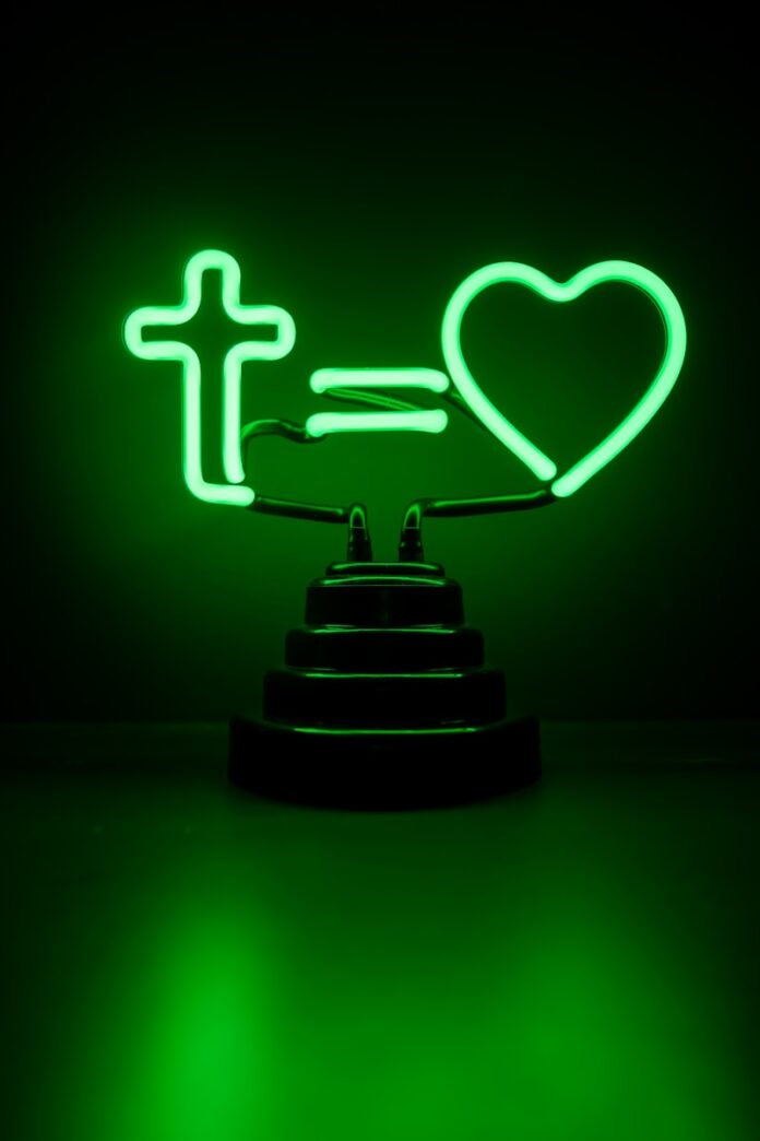 Photo by Rod Long black cake with green light